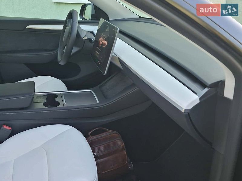 Позашляховик / Кросовер Tesla Model Y 2024 в Івано-Франківську фото 7 Позашляховик / Кросовер Tesla Model Y 2024 в Івано-Франківську