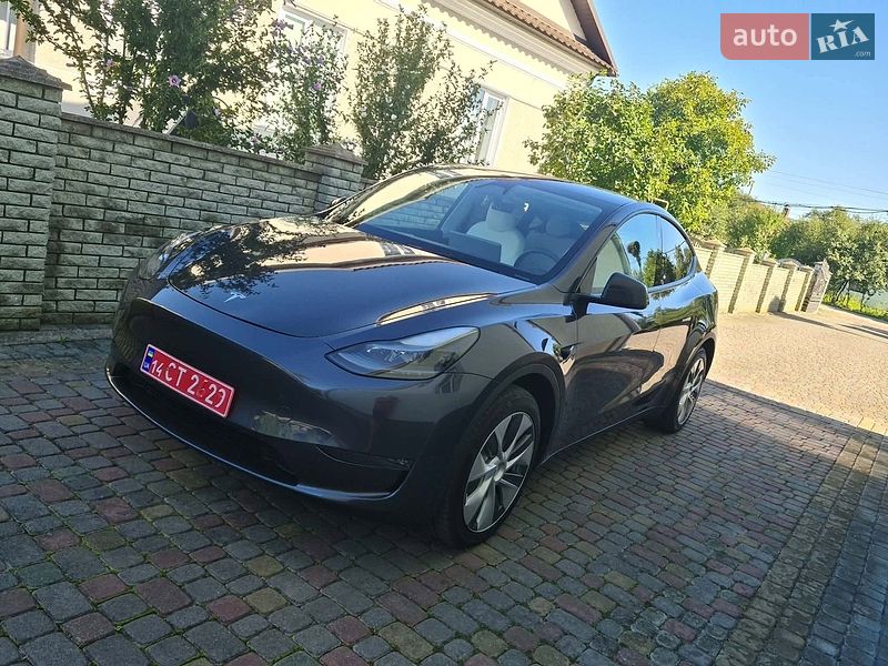 Позашляховик / Кросовер Tesla Model Y 2024 в Івано-Франківську фото Позашляховик / Кросовер Tesla Model Y 2024 в Івано-Франківську
