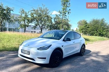 Позашляховик / Кросовер Tesla Model Y 2021 в Чернігові