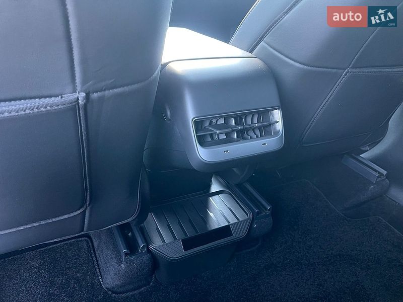 Внедорожник / Кроссовер Tesla Model Y 2021 в Чернигове