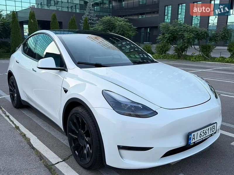 Tesla Model Y 2020