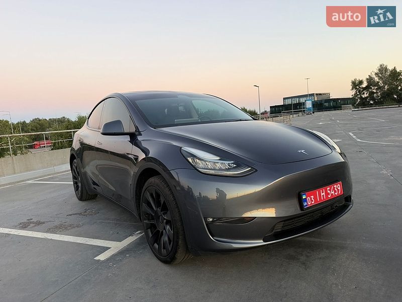 Позашляховик / Кросовер Tesla Model Y 2022 в Києві фото 2 Позашляховик / Кросовер Tesla Model Y 2022 в Києві