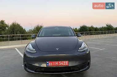 Позашляховик / Кросовер Tesla Model Y 2022 в Києві фото 3 Позашляховик / Кросовер Tesla Model Y 2022 в Києві