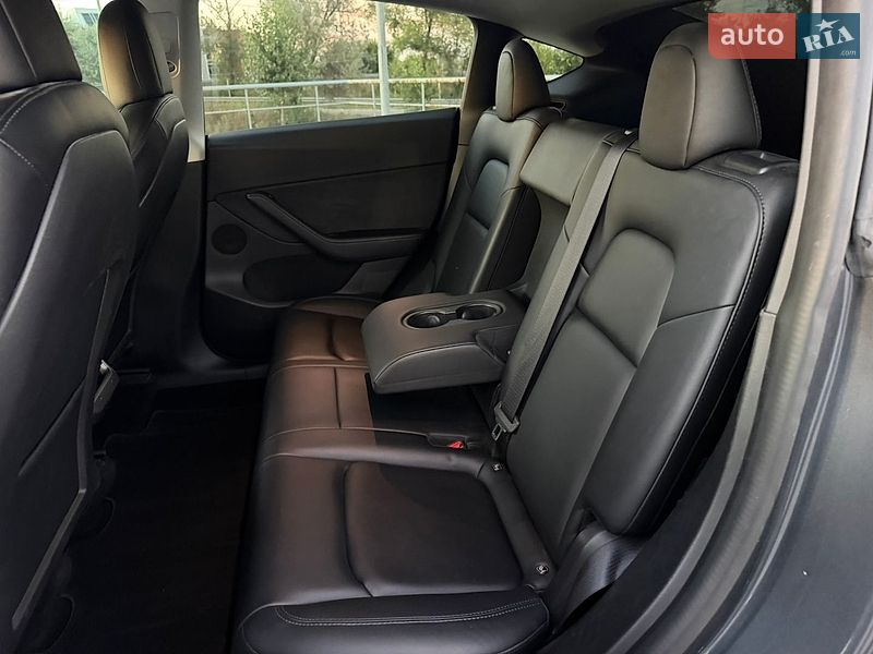 Позашляховик / Кросовер Tesla Model Y 2022 в Києві фото 7 Позашляховик / Кросовер Tesla Model Y 2022 в Києві