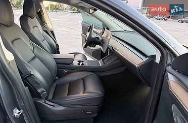 Позашляховик / Кросовер Tesla Model Y 2022 в Києві фото 14 Позашляховик / Кросовер Tesla Model Y 2022 в Києві