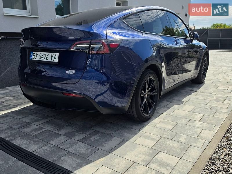 Позашляховик / Кросовер Tesla Model Y 2024 в Хмельницькому