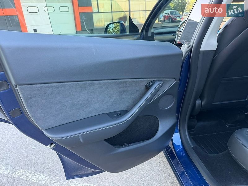 Внедорожник / Кроссовер Tesla Model Y 2022 в Одессе