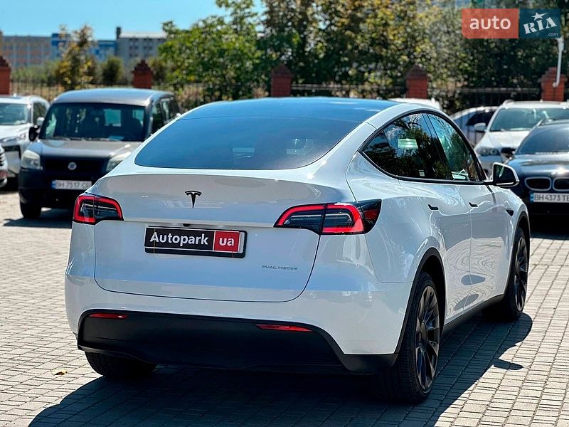 Позашляховик / Кросовер Tesla Model Y 2024 в Одесі