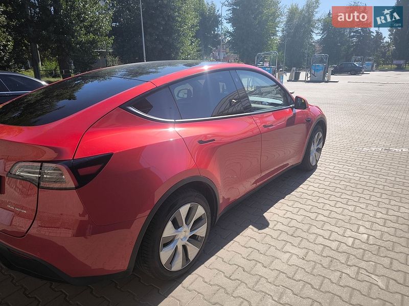 Внедорожник / Кроссовер Tesla Model Y 2022 в Кривом Роге