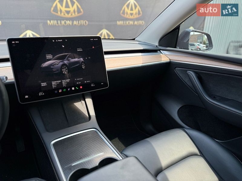 Внедорожник / Кроссовер Tesla Model Y 2022 в Киеве