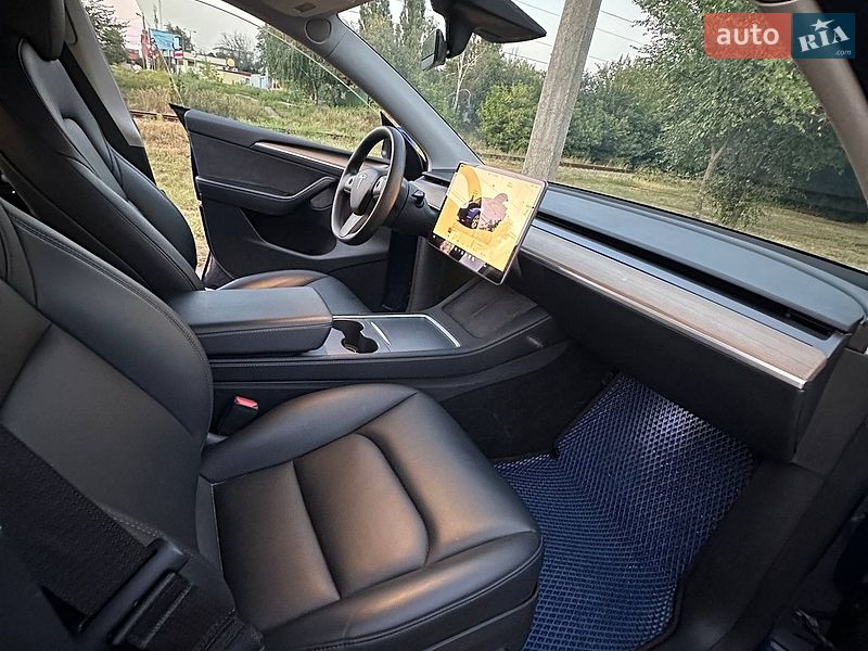 Позашляховик / Кросовер Tesla Model Y 2022 в Харкові