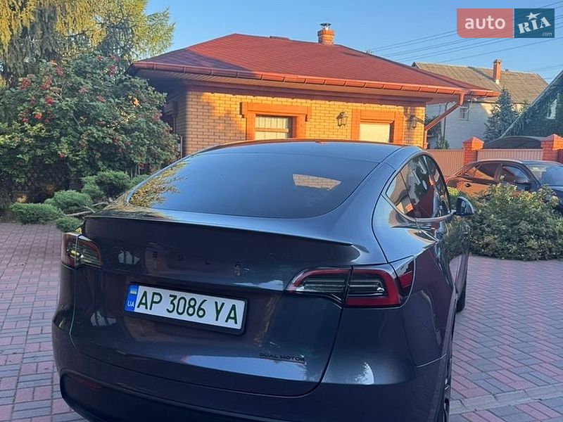 Позашляховик / Кросовер Tesla Model Y 2023 в Дніпрі фото 5 Позашляховик / Кросовер Tesla Model Y 2023 в Дніпрі