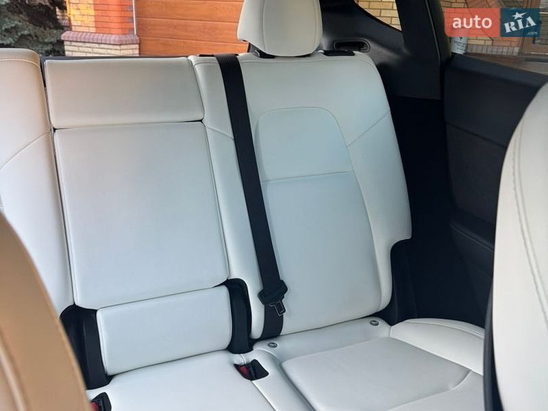 Позашляховик / Кросовер Tesla Model Y 2023 в Дніпрі фото 11 Позашляховик / Кросовер Tesla Model Y 2023 в Дніпрі