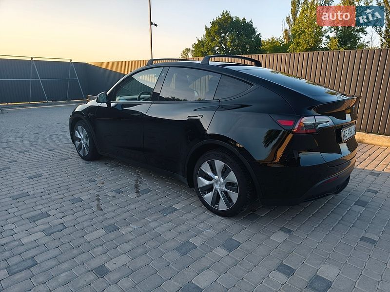 Позашляховик / Кросовер Tesla Model Y 2022 в Гнівані