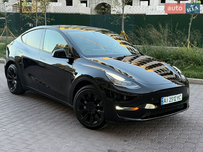 Позашляховик / Кросовер Tesla Model Y 2023 в Києві