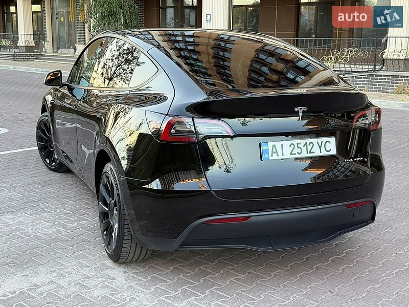 Позашляховик / Кросовер Tesla Model Y 2023 в Києві