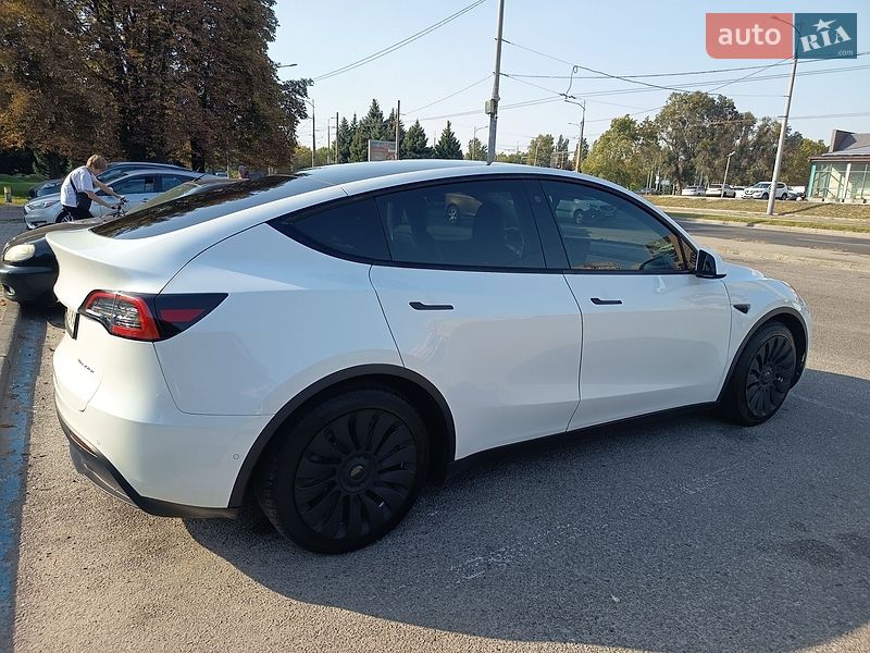 Седан Tesla Model Y 2022 в Дніпрі фото 5 Седан Tesla Model Y 2022 в Дніпрі