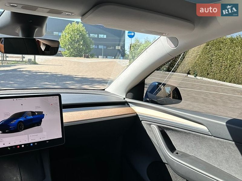 Позашляховик / Кросовер Tesla Model Y 2023 в Львові