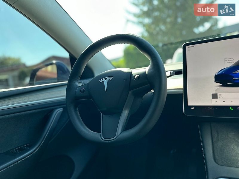 Позашляховик / Кросовер Tesla Model Y 2023 в Львові