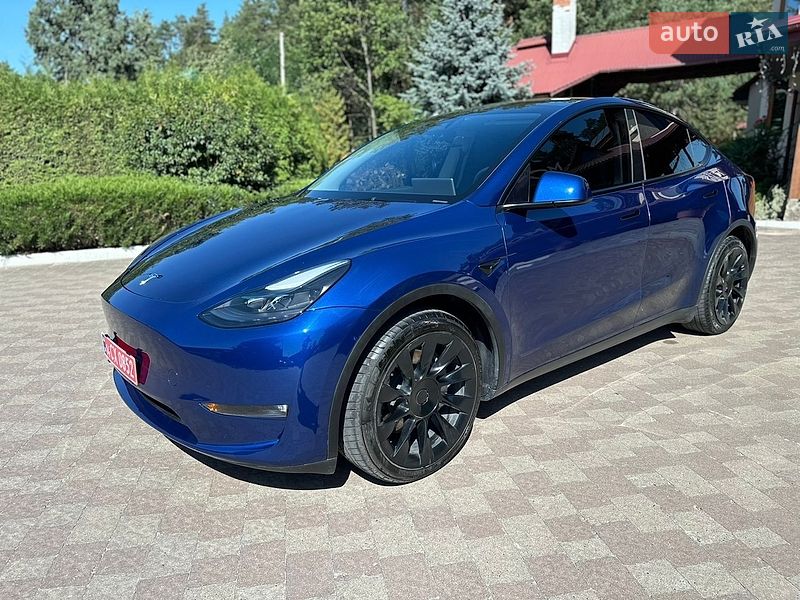 Позашляховик / Кросовер Tesla Model Y 2023 в Львові