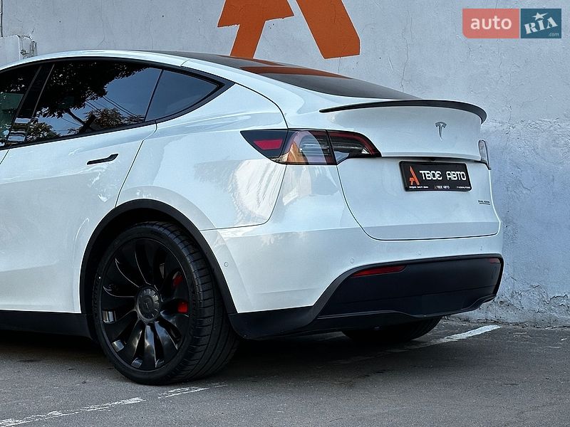 Внедорожник / Кроссовер Tesla Model Y 2021 в Одессе