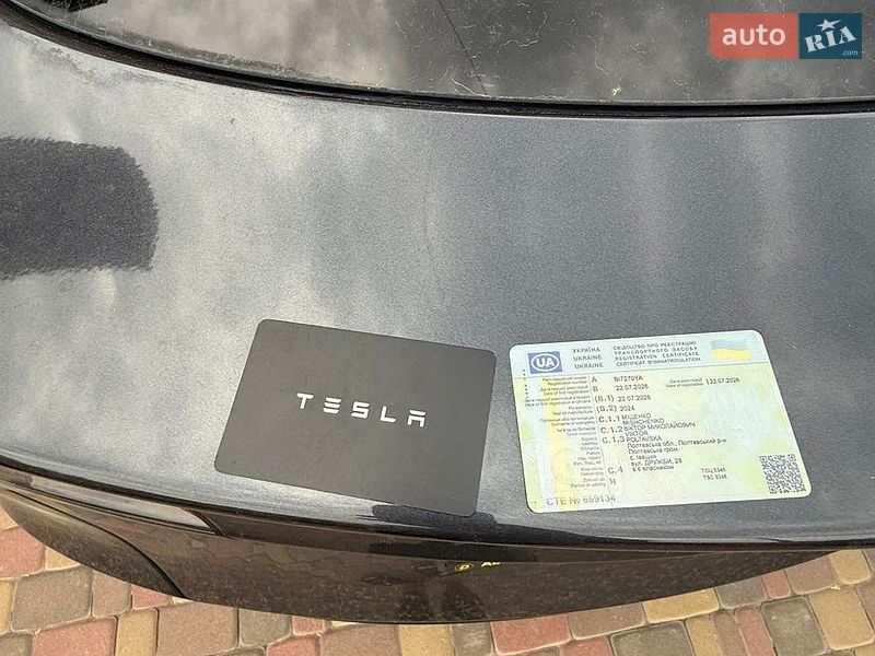 Внедорожник / Кроссовер Tesla Model Y 2024 в Полтаве