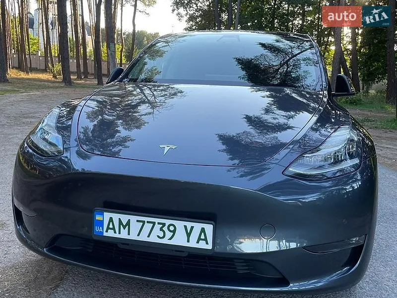 Tesla Model Y