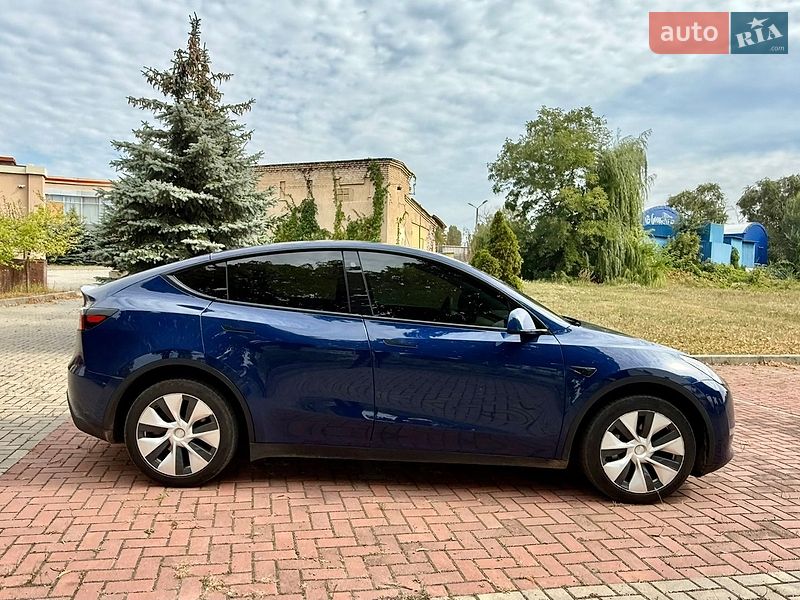 Внедорожник / Кроссовер Tesla Model Y 2021 в Харькове