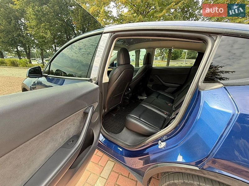 Внедорожник / Кроссовер Tesla Model Y 2021 в Харькове