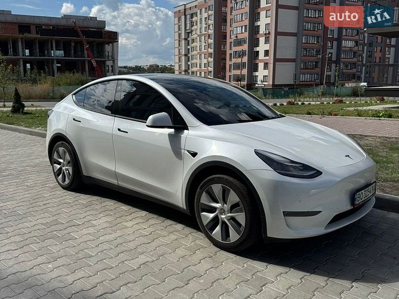 Tesla Model Y 2020