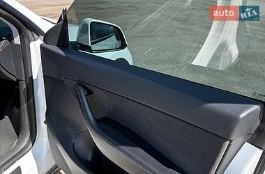 Позашляховик / Кросовер Tesla Model Y 2021 в Дніпрі
