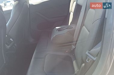 Внедорожник / Кроссовер Tesla Model Y 2023 в Киеве