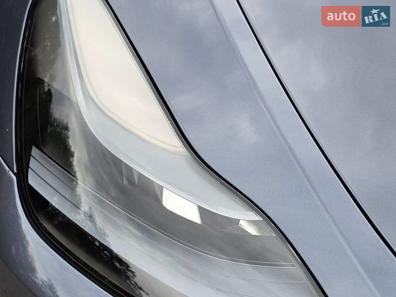 Позашляховик / Кросовер Tesla Model Y 2023 в Тернополі