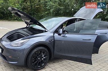 Позашляховик / Кросовер Tesla Model Y 2023 в Тернополі