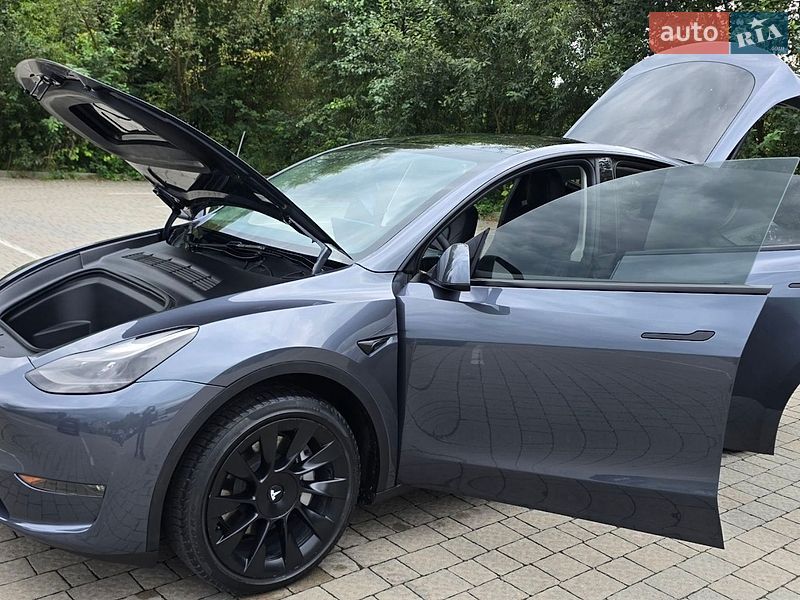 Позашляховик / Кросовер Tesla Model Y 2023 в Тернополі
