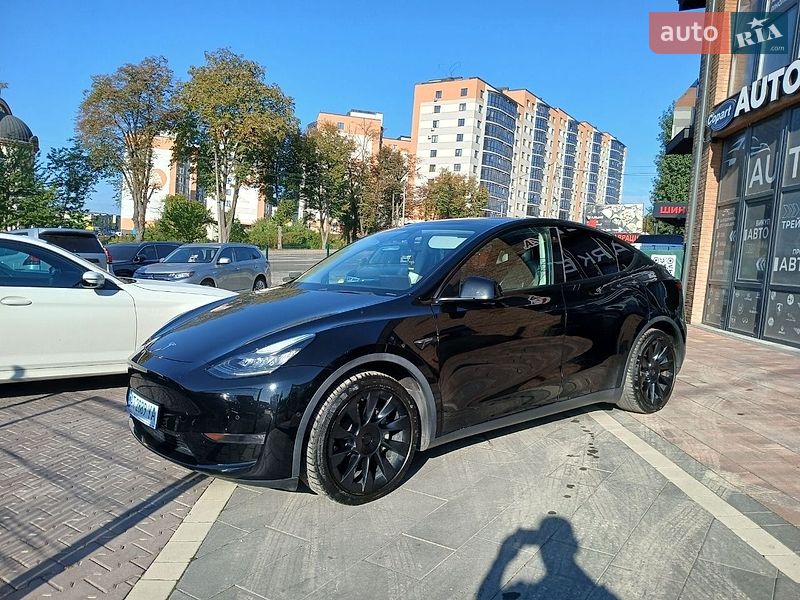 Tesla Model Y 2020