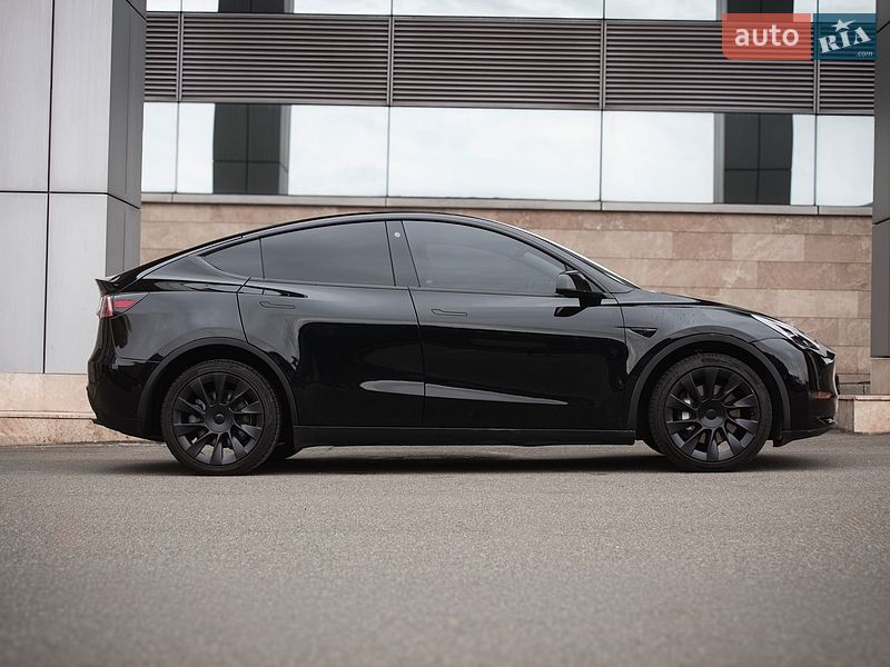 Позашляховик / Кросовер Tesla Model Y 2022 в Києві