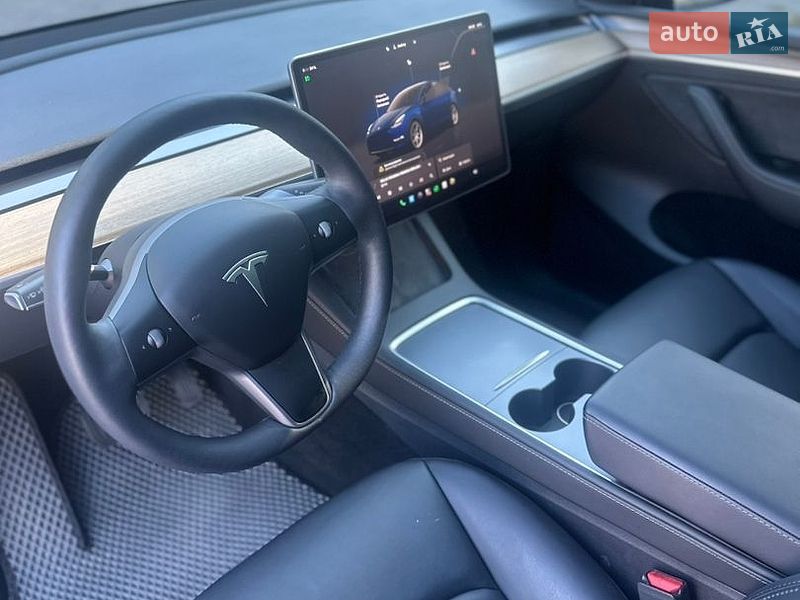 Внедорожник / Кроссовер Tesla Model Y 2024 в Виннице