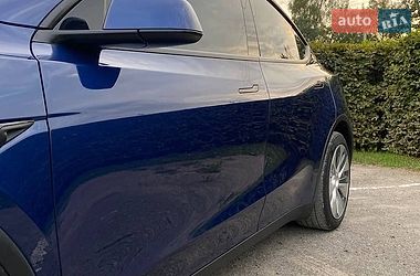 Внедорожник / Кроссовер Tesla Model Y 2022 в Ивано-Франковске