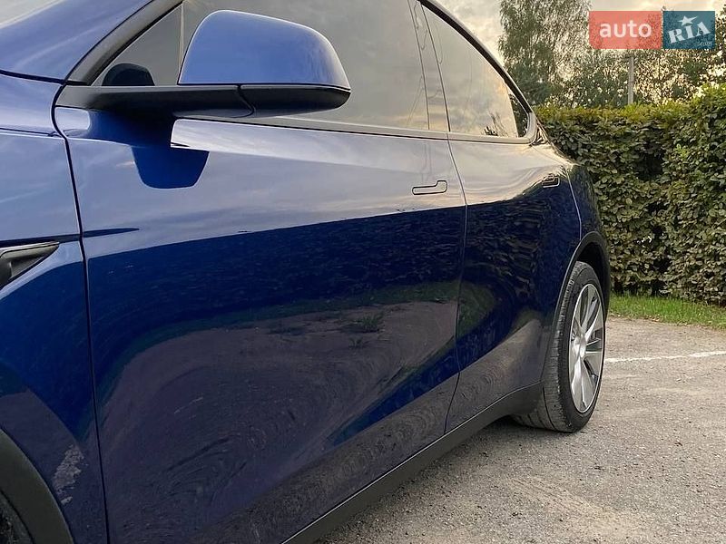 Внедорожник / Кроссовер Tesla Model Y 2022 в Ивано-Франковске