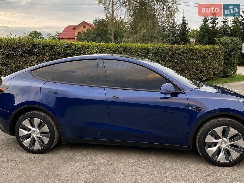 Внедорожник / Кроссовер Tesla Model Y 2022 в Ивано-Франковске