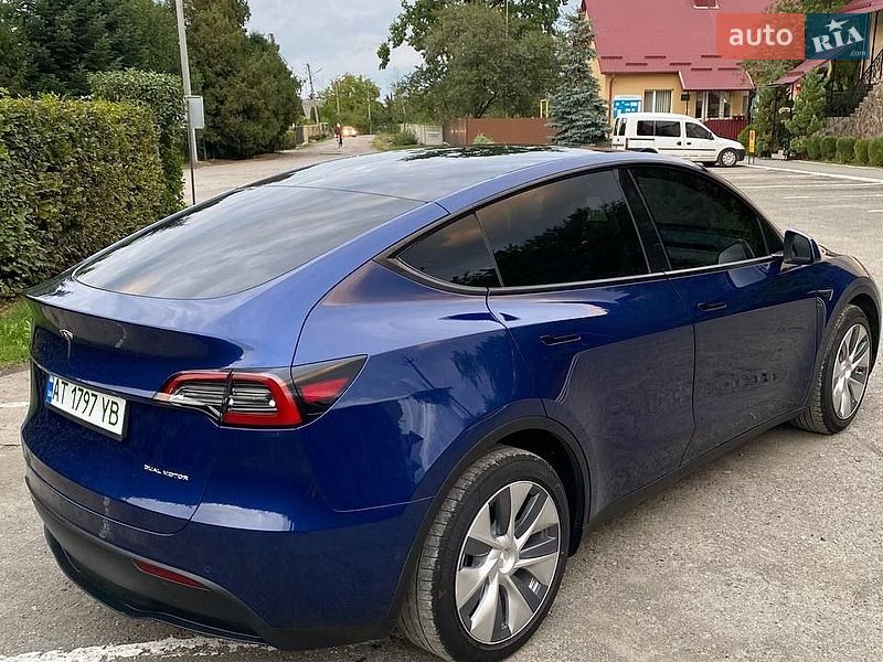 Внедорожник / Кроссовер Tesla Model Y 2022 в Ивано-Франковске