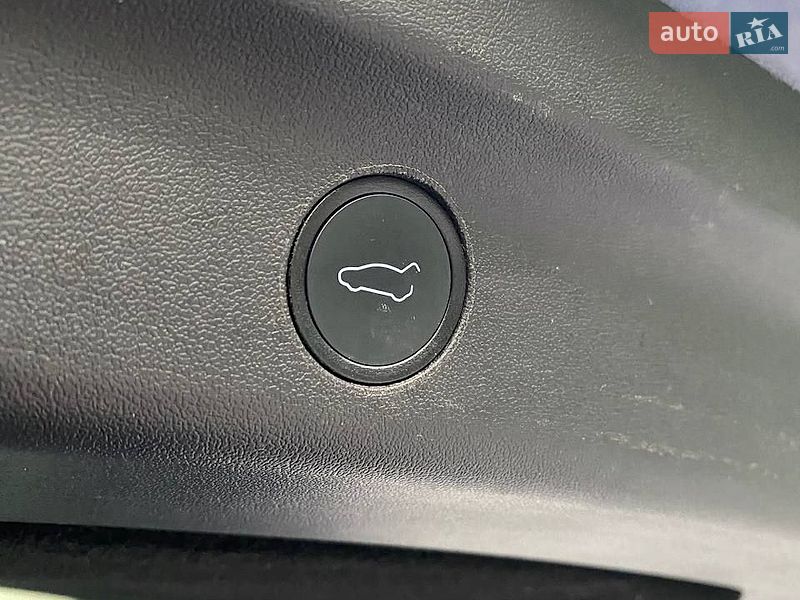 Внедорожник / Кроссовер Tesla Model Y 2022 в Ивано-Франковске