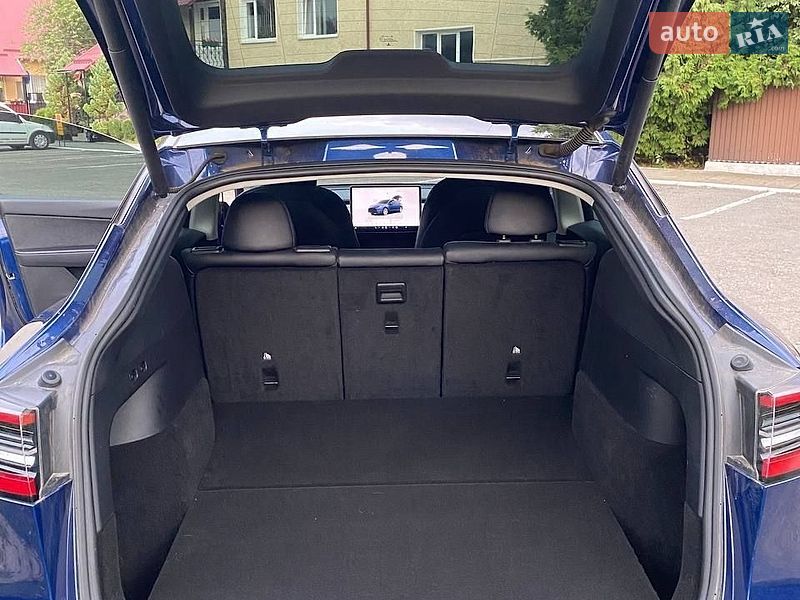 Внедорожник / Кроссовер Tesla Model Y 2022 в Ивано-Франковске