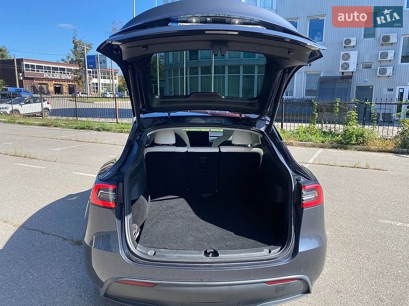 Внедорожник / Кроссовер Tesla Model Y 2020 в Харькове