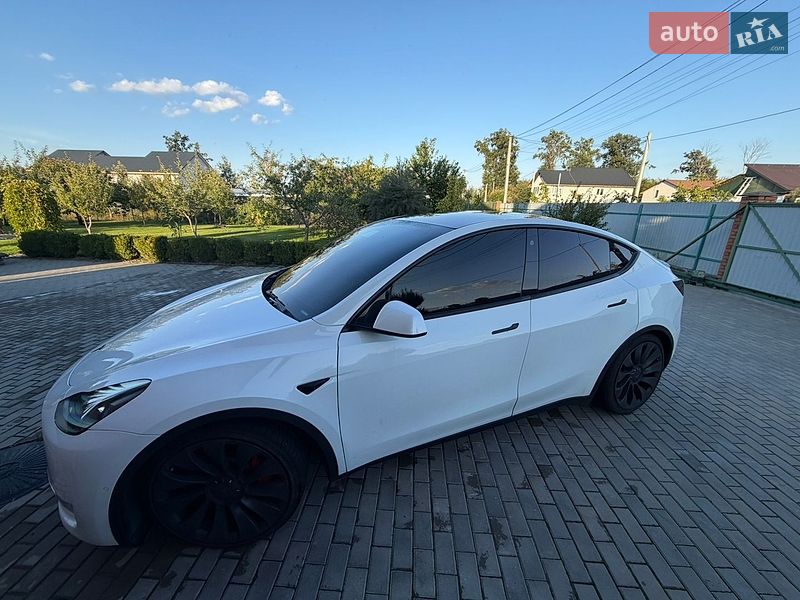 Внедорожник / Кроссовер Tesla Model Y 2021 в Киеве фото 3 Внедорожник / Кроссовер Tesla Model Y 2021 в Киеве