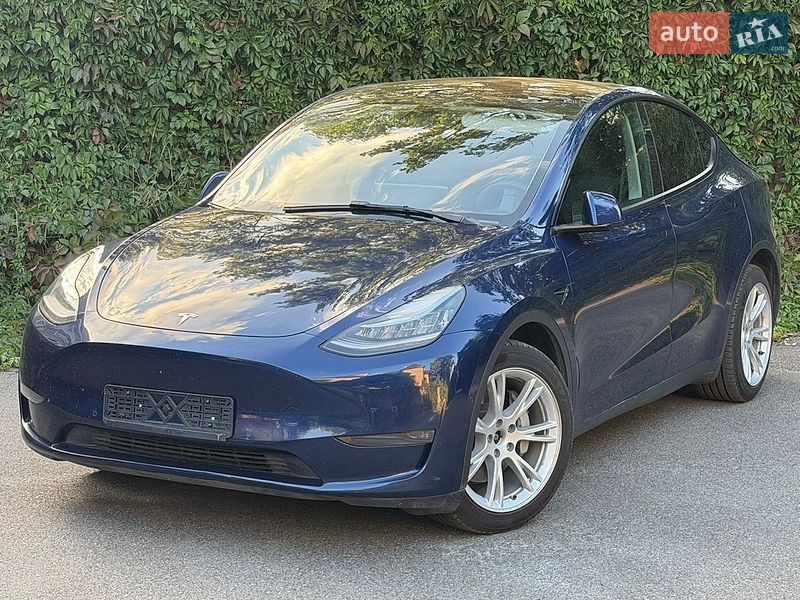Внедорожник / Кроссовер Tesla Model Y 2022 в Киеве