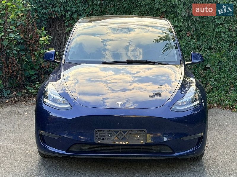 Внедорожник / Кроссовер Tesla Model Y 2022 в Киеве