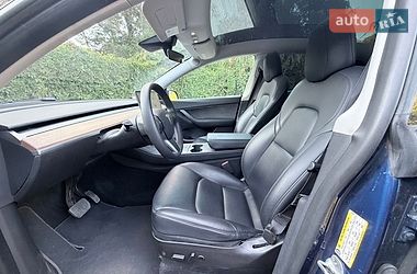 Внедорожник / Кроссовер Tesla Model Y 2022 в Киеве