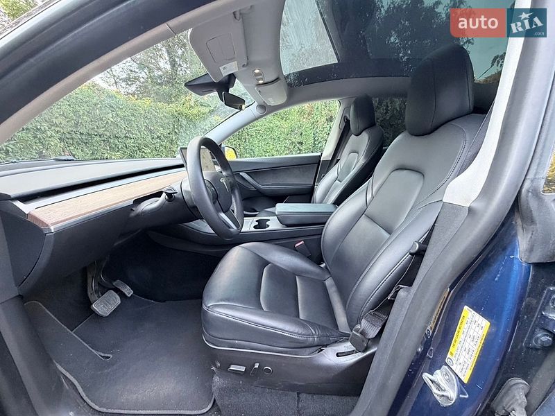 Внедорожник / Кроссовер Tesla Model Y 2022 в Киеве